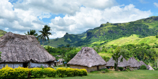 Traditionelles Fidschi-Dorf Navala auf Viti Levu