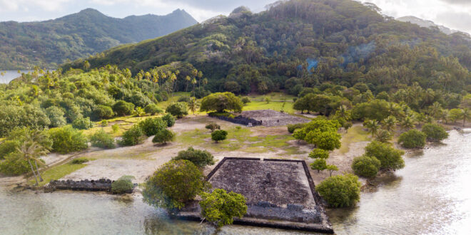 Taputapuatea Marae (UNESCO) auf Raiatea, Französisch-Polynesien