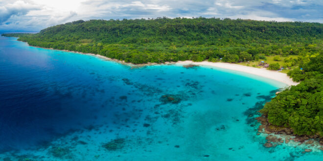 TOP-Strände: Champagne Beach, Espiritu Santo near Luganville, Vanuatu